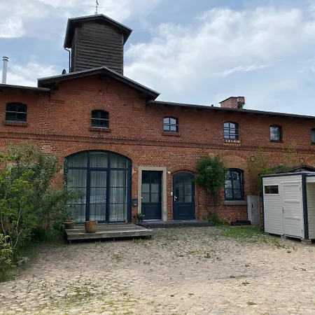 Ostsee-landhausblick Zw Rostock Und Wismar * Neuburg (Mecklenburg-Vorpommern)